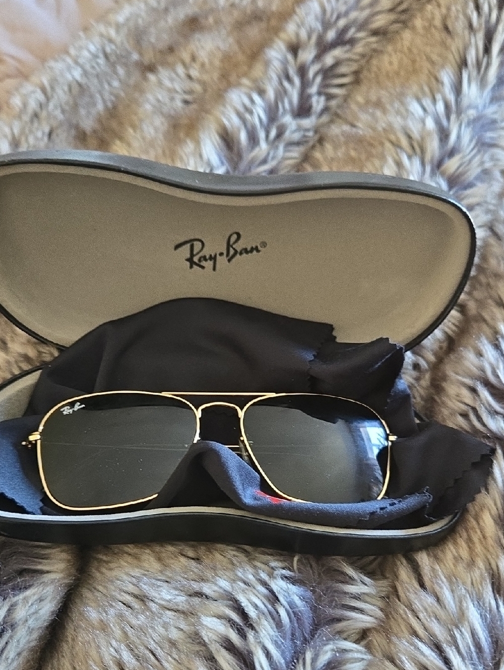 Ray-Ban Gold Frame Black Lens Aviator Sunglasses for Men